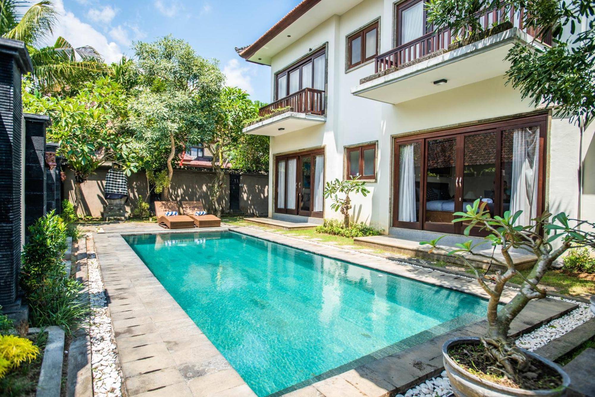 Azure House - The Dive To Bright Pousada *